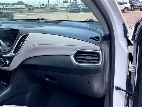 Used 2020 Chevrolet Equinox Premier FWD image 23