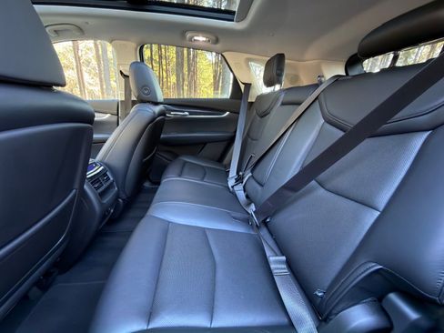 Used 2019 Cadillac XT5 Premium Luxury image 15