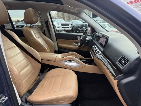 Used 2024 Mercedes-Benz GLS 450 4MATIC image 25