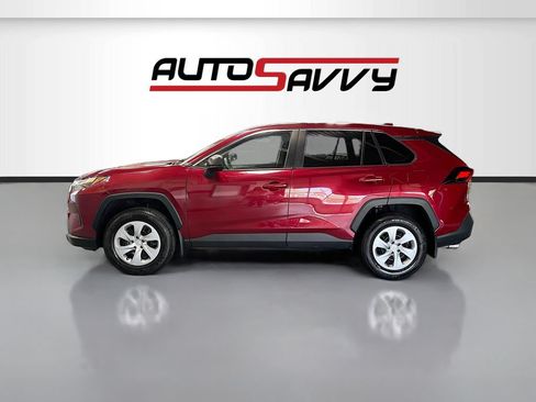 Used 2024 Toyota RAV4 LE AWD/4WD image 4