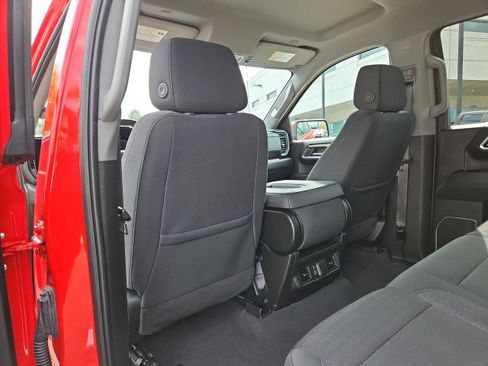 Used 2023 Chevrolet Silverado 1500 LT AWD/4WD image 20