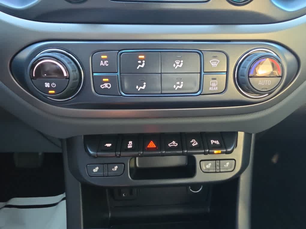 Used 2019 Chevrolet Colorado Z71 RWD image 32