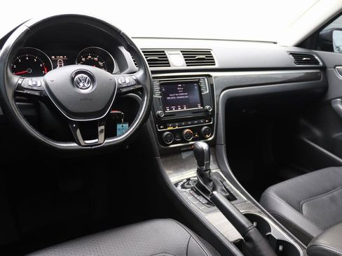 Used 2016 Volkswagen Passat 1.8T SE image 28