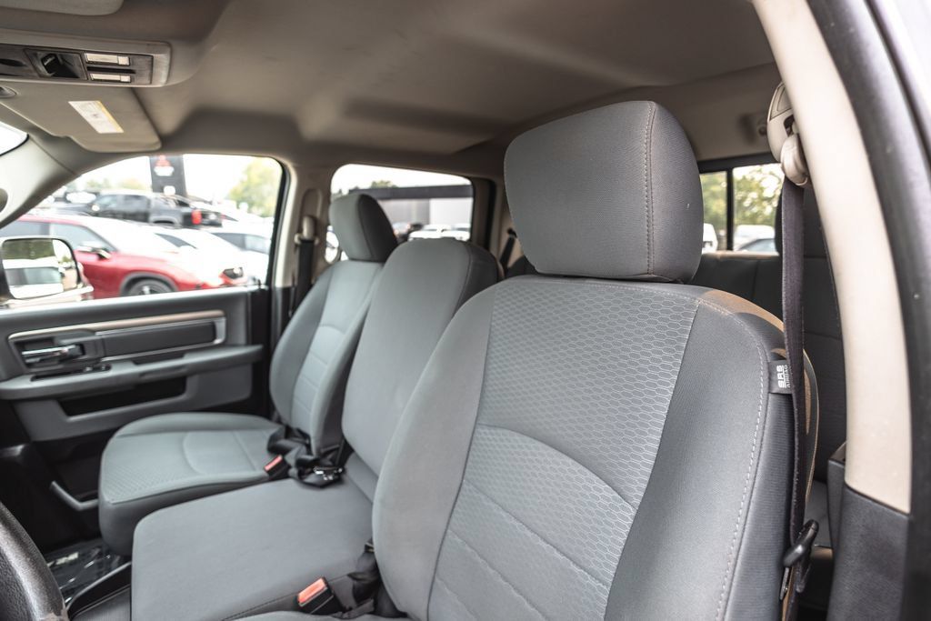 Used 2016 RAM 1500 Classic SLT AWD/4WD image 20