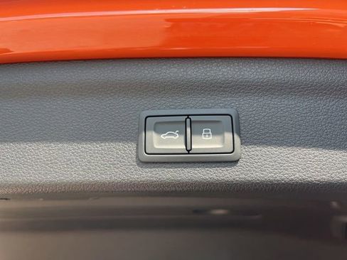 New 2025 Audi Q3 2.0T Premium image 25