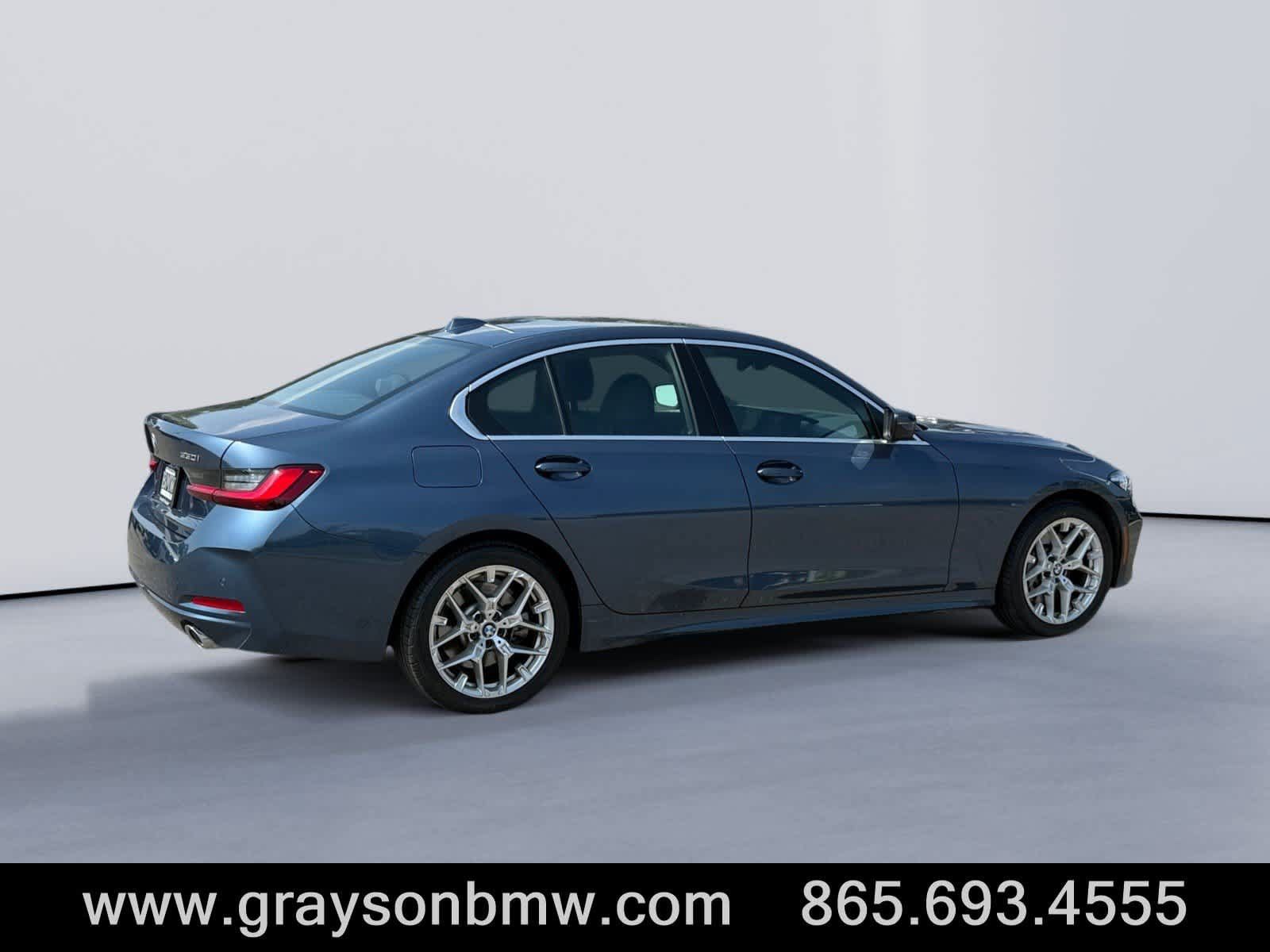 Used 2026 BMW 330i xDrive Sedan AWD/4WD image 3