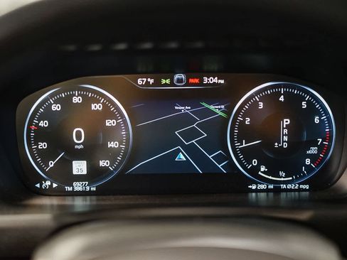 Used 2019 Volvo XC90 T6 Momentum w/ Protection Package Premier image 24