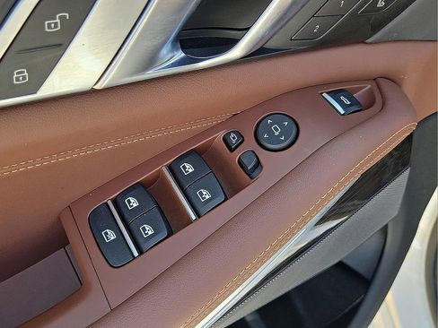 Used 2026 BMW X5 sDrive40i image 23