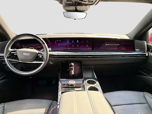 Certified 2025 Cadillac Escalade Sport w/ Touring Package AWD/4WD image 20