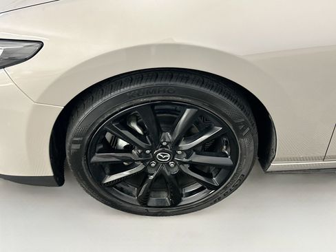 Used 2024 MAZDA MAZDA3 s FWD image 11
