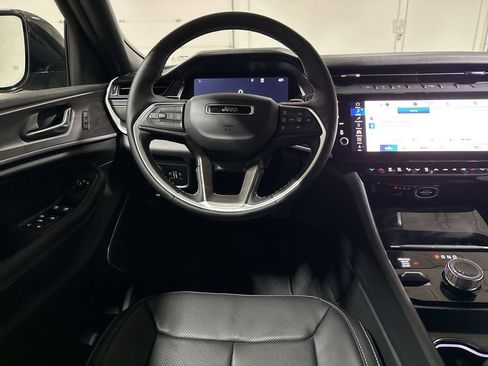 New 2026 Jeep Grand Cherokee Limited AWD/4WD image 11