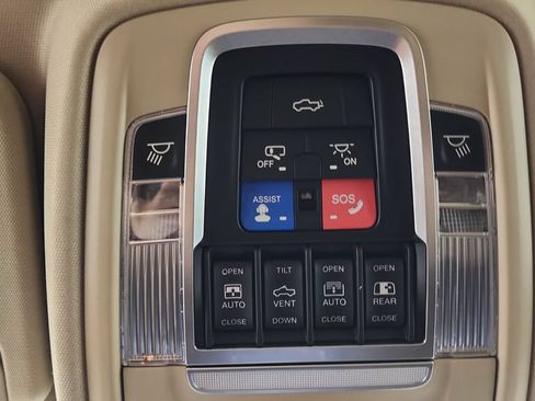 Used 2019 RAM 1500 Laramie Longhorn AWD/4WD image 28