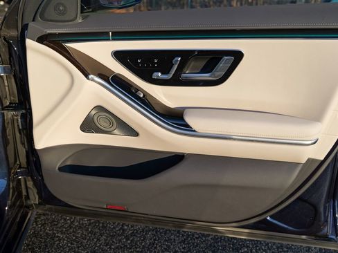 Used 2022 Mercedes-Benz S 500 4MATIC image 36