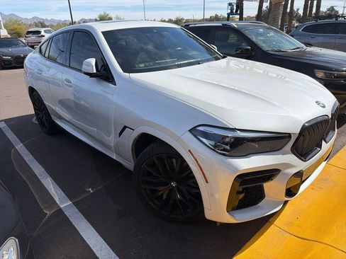 Used 2022 BMW X6 M50i w/ Shadowloine Package AWD/4WD image 3