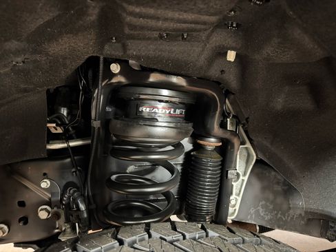 Used 2021 Ford F250 Lariat image 9