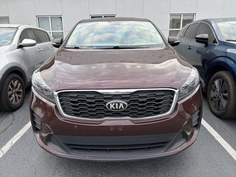 Used 2019 Kia Sorento LX image 2
