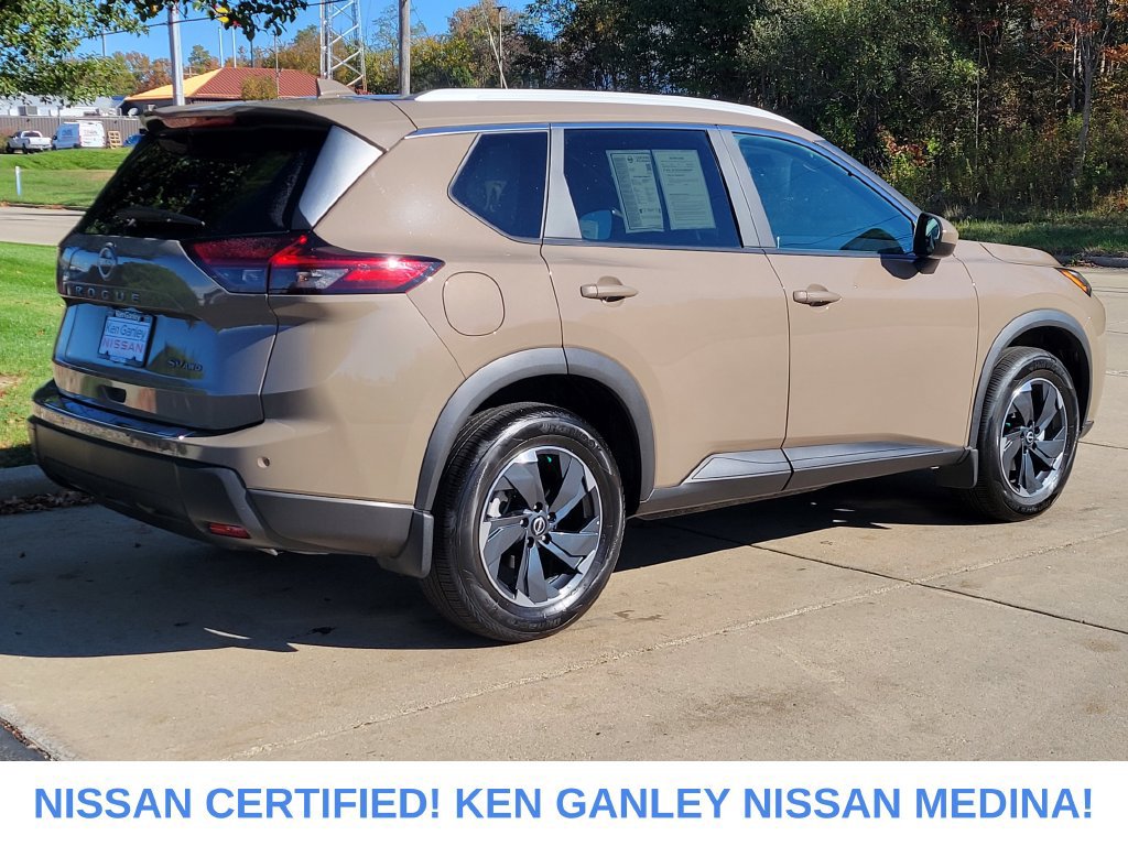 Certified 2024 Nissan Rogue SV w/ SV Premium Package AWD/4WD image 3
