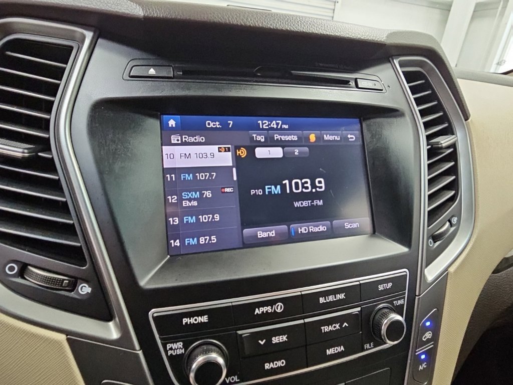 Used 2017 Hyundai Santa Fe Sport FWD image 15