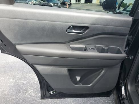 Certified 2025 Nissan Pathfinder Rock Creek AWD/4WD image 7