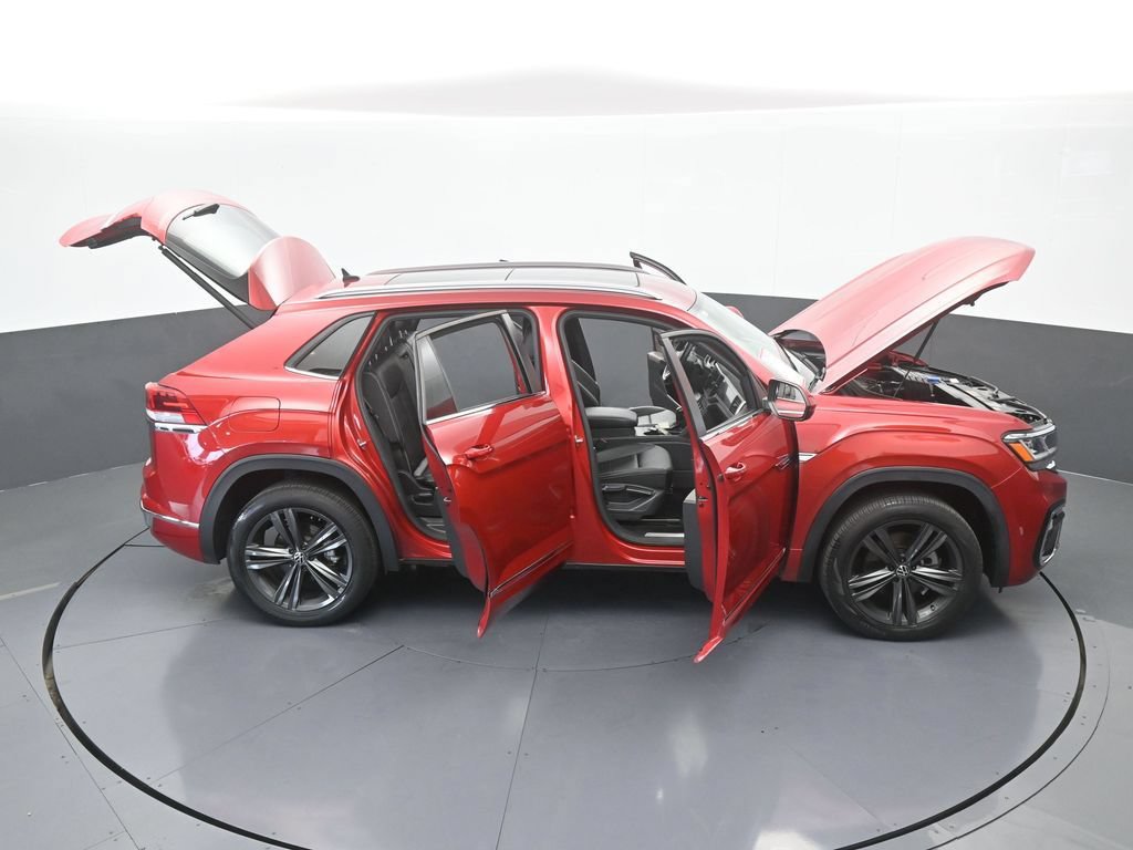 Used 2021 Volkswagen Atlas Cross Sport SE w/ Panoramic Sunroof Package FWD image 64