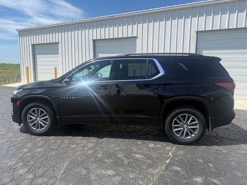 Used 2023 Chevrolet Traverse LT AWD/4WD image 8