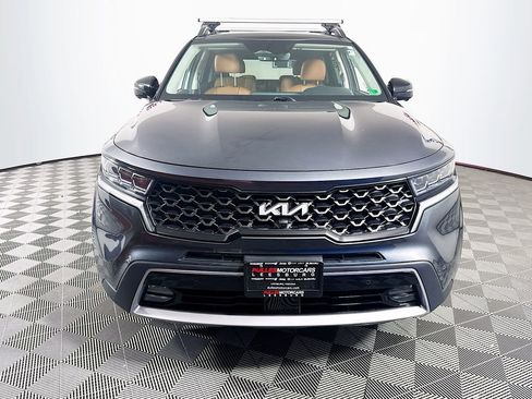 Used 2022 Kia Sorento SX Prestige w/ Rust Color Package image 2