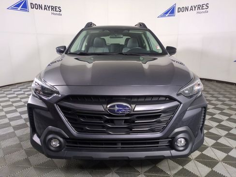 Used 2024 Subaru Outback Premium AWD/4WD image 11