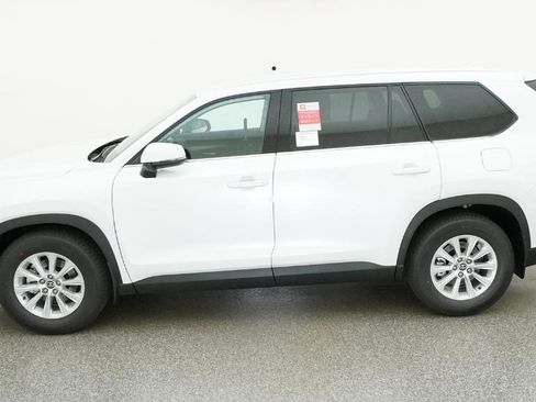 New 2026 Toyota Grand Highlander XLE image 7