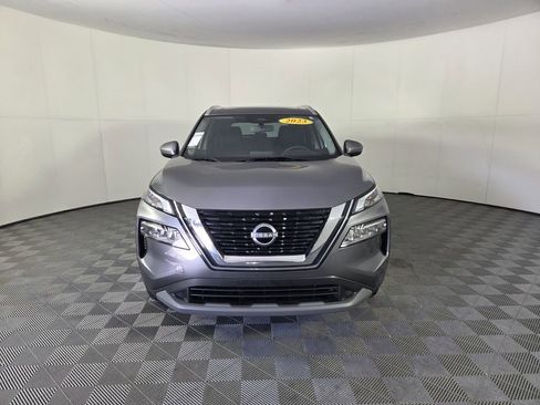 Used 2023 Nissan Rogue SV w/ SV Premium B Package FWD image 3