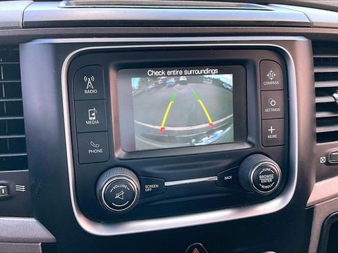 Used 2018 RAM 2500 Tradesman w/ Chrome Appearance Group AWD/4WD image 22