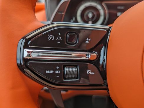Used 2025 Aston Martin DBX 707 AWD/4WD image 18