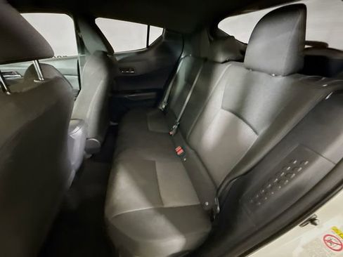 Used 2019 Toyota C-HR LE FWD image 21