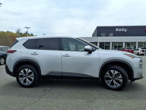 Used 2023 Nissan Rogue SV AWD/4WD image 4