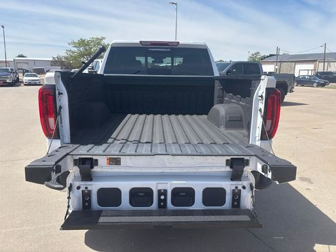 Used 2025 GMC Sierra 1500 SLT w/ SLT Premium Plus Package AWD/4WD image 6