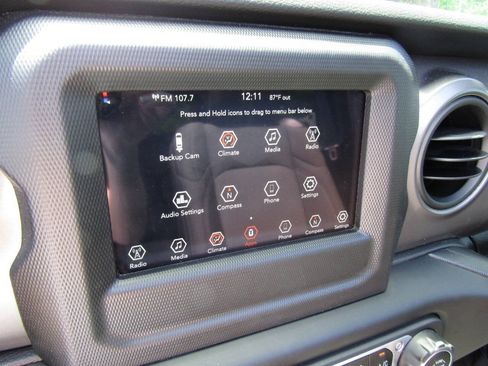 Used 2023 Jeep Wrangler Sport AWD/4WD image 14