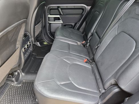 Used 2023 Land Rover Defender 110 S AWD/4WD image 28