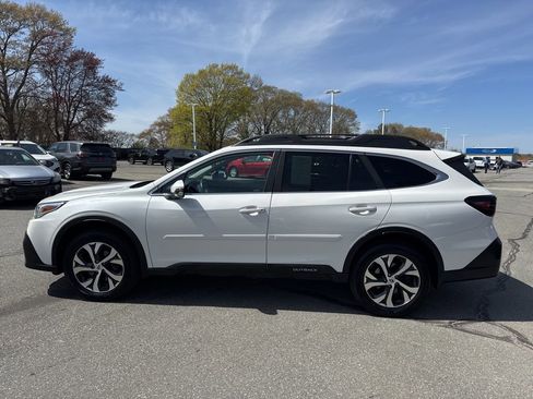 Used 2022 Subaru Outback Limited XT AWD/4WD image 2