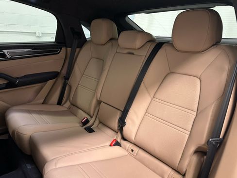 Used 2021 Porsche Cayenne GTS AWD/4WD image 16