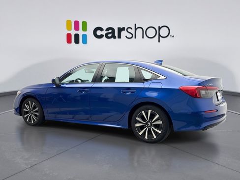 Used 2022 Honda Civic EX image 3