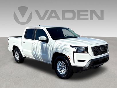 Used 2024 Nissan Frontier SV w/ Tow Package