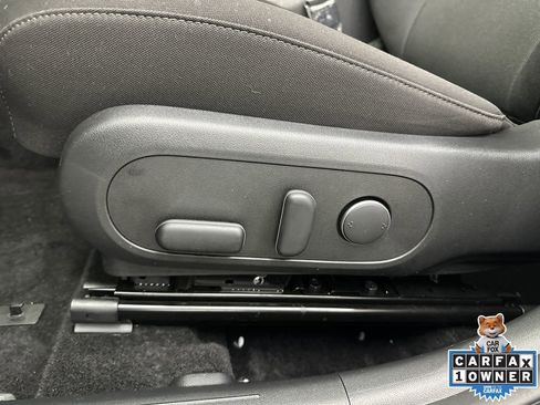 Certified 2025 Hyundai Kona SEL image 10