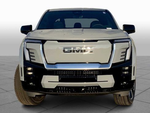 New 2025 GMC Sierra EV Denali image 3
