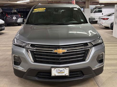 Used 2023 Chevrolet Traverse LT w/ LT Premium Package image 8