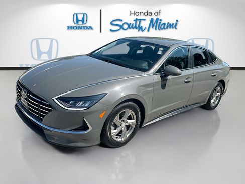 Used 2021 Hyundai Sonata SE FWD image 3