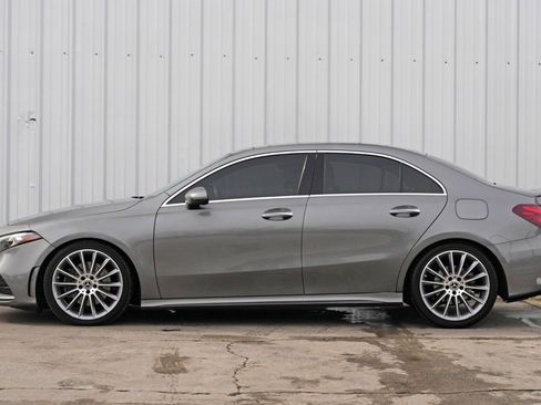 Used 2019 Mercedes-Benz A 220 A 220 w/ AMG Line & Premium Pa image 8
