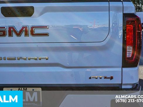 Used 2025 GMC Sierra 1500 AT4 w/ AT4 Preferred Package AWD/4WD image 13