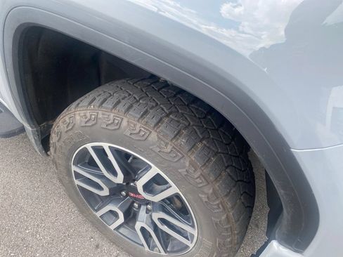 Used 2025 GMC Sierra 1500 AT4 w/ AT4 Premium Package AWD/4WD image 7