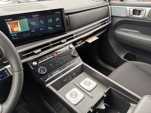 New 2026 Hyundai Santa Fe SE image 33