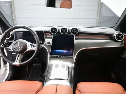 Used 2023 Mercedes-Benz GLC 300 image 27