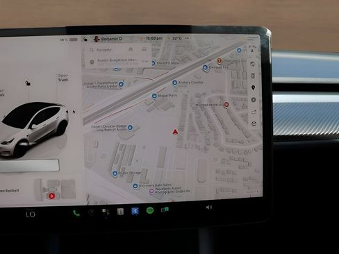 Used 2025 Tesla Model Y Performance AWD/4WD image 26